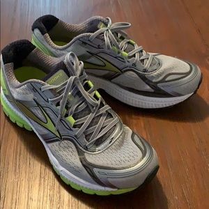Brooks ghost men’s running shoe